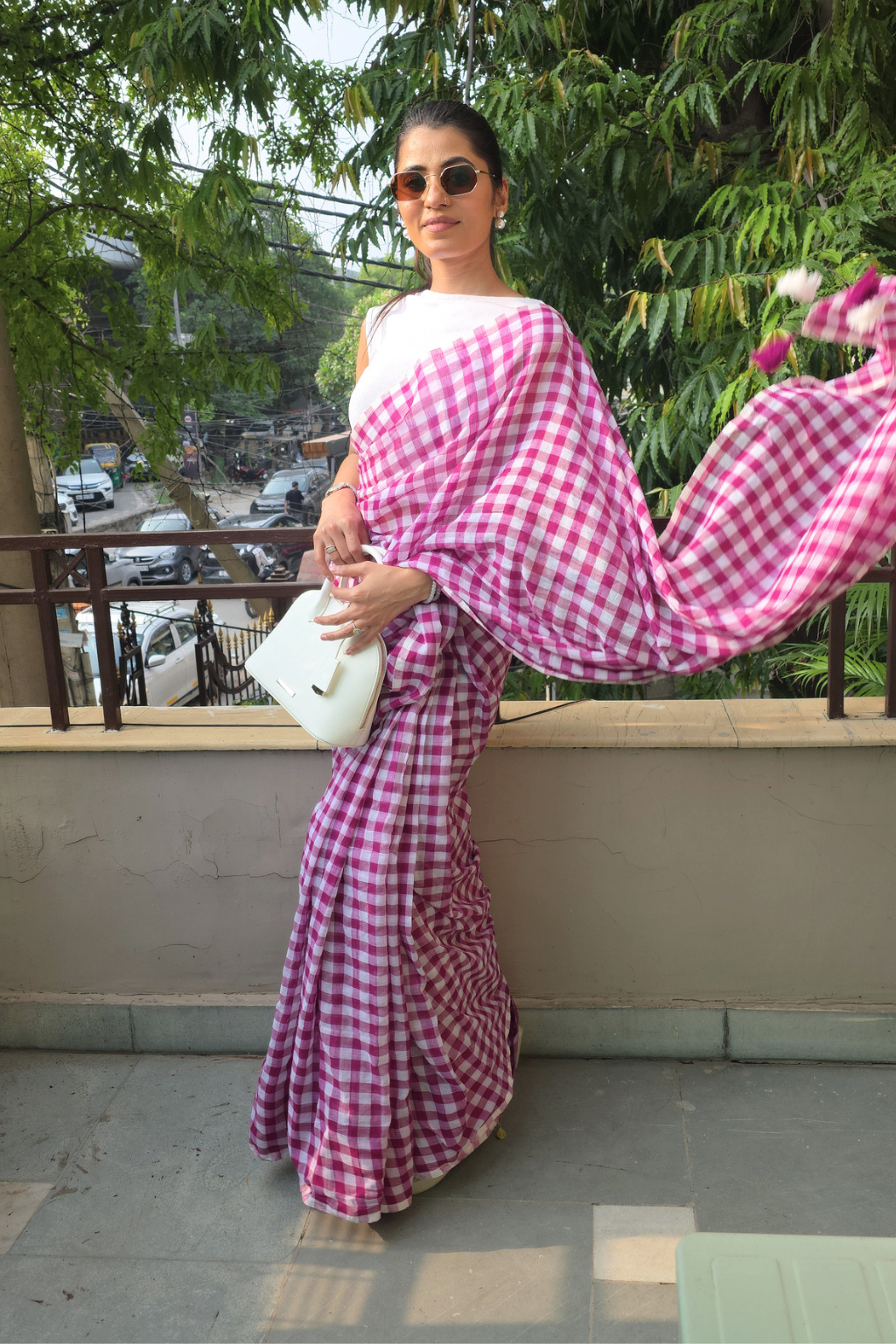 Gulabi Gamcha - Classic Gamcha Mul Cotton Saree