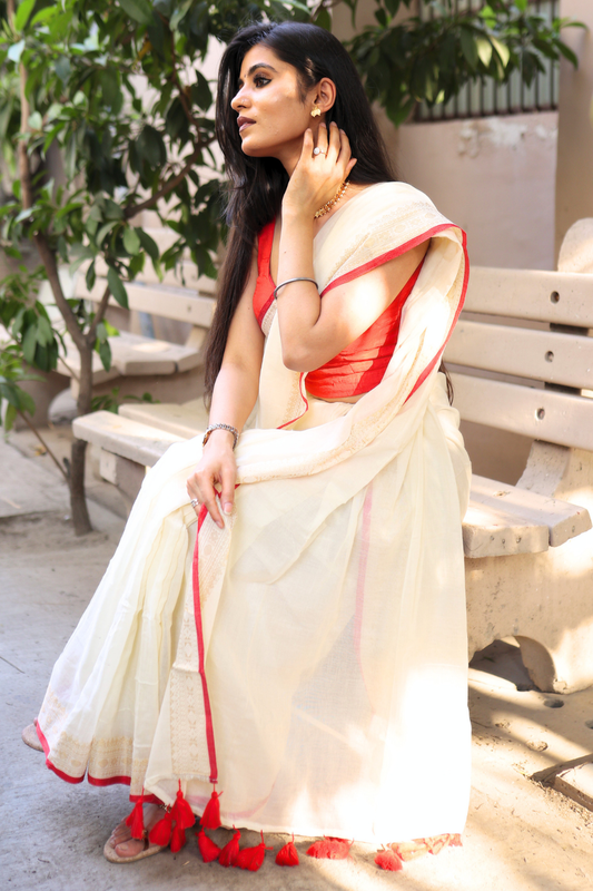 Aasha - Ivory White Mul Cotton Saree