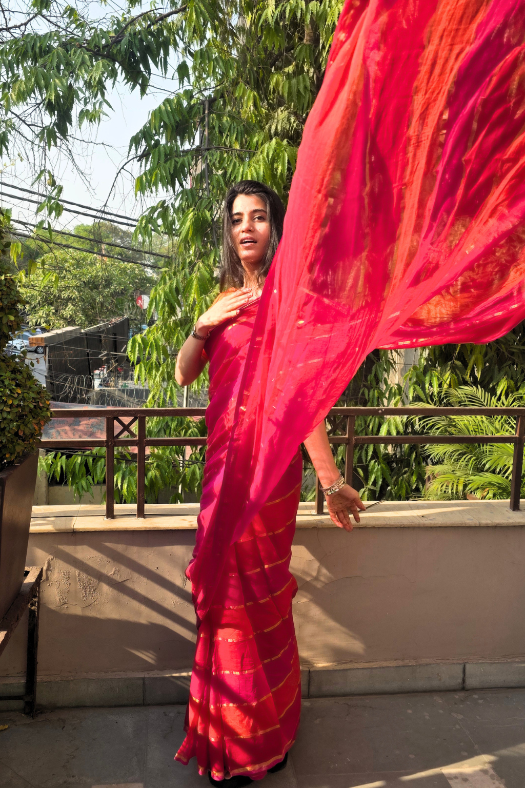 Rangeen Rashmi - Sunset Pink & Orange Mul Cotton Saree