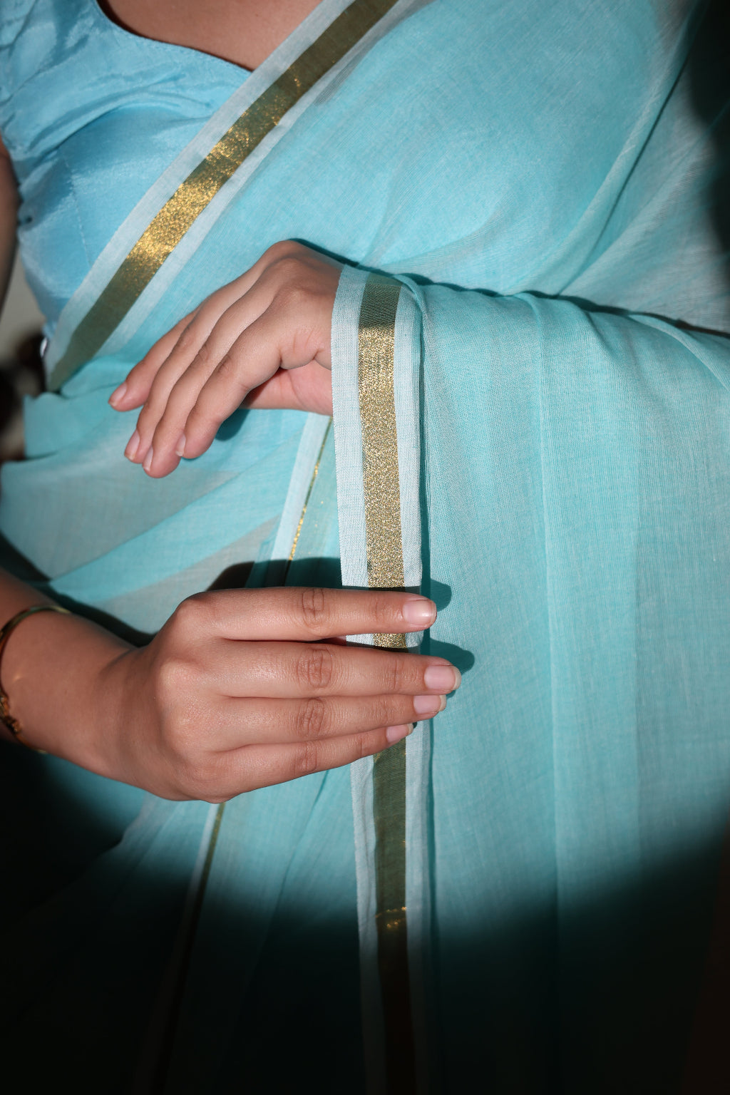 Aasmani – Sky Blue Mul Cotton Saree with Golden Zari