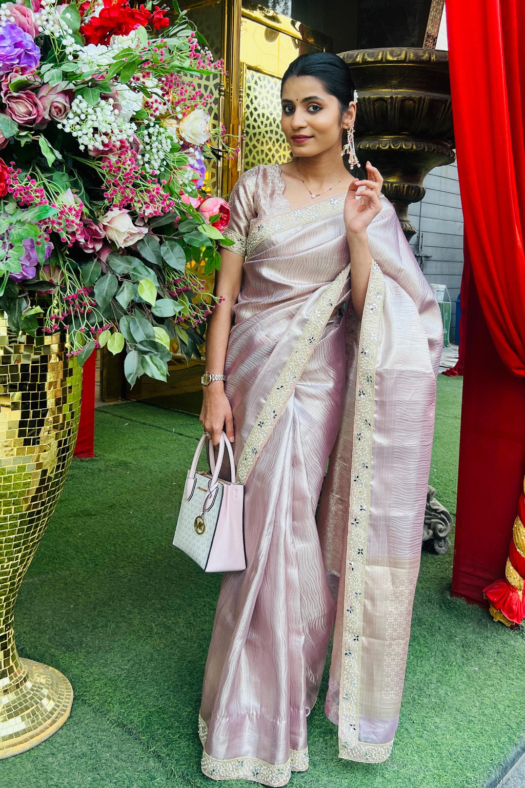 Aarohi – The Graceful Pink Banarasi Saree