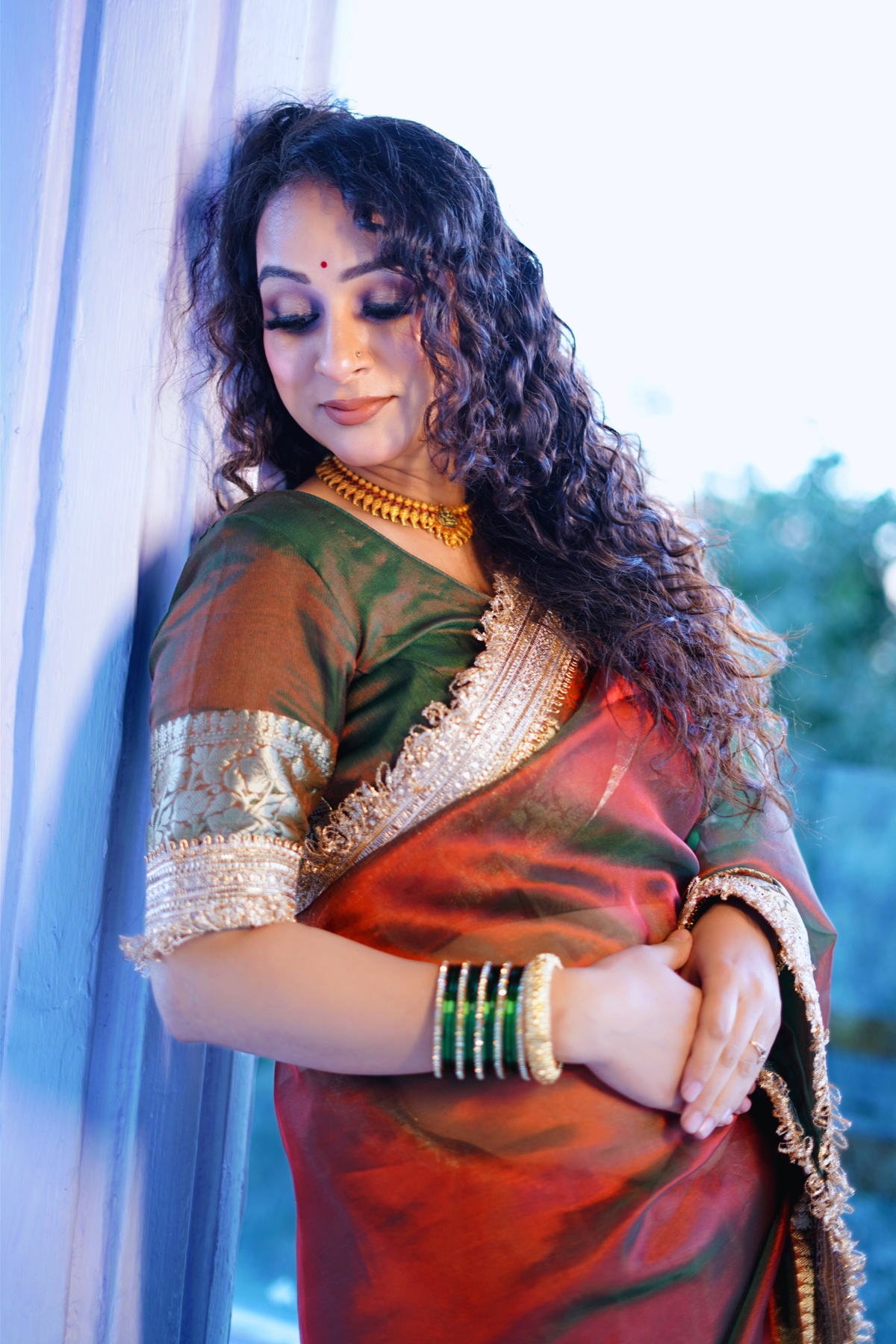 Ruchi - Dual Tone Red & Green Tissue Saree with Scalloped Border